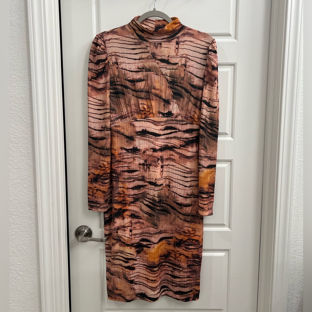 GUESS Tiger Print Midi Dress